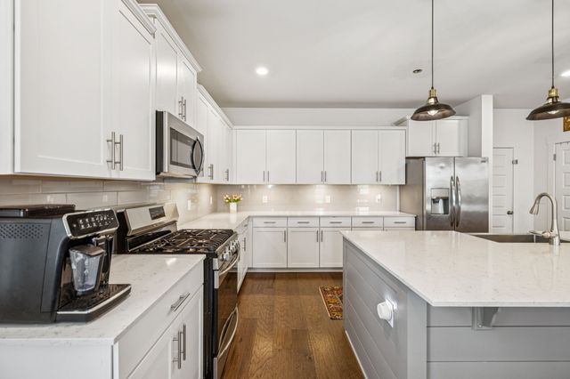 799 Ewell Farm Dr, Spring Hill, TN 37174