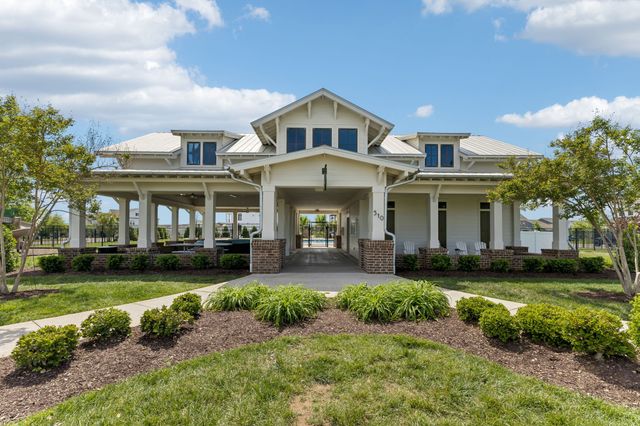 799 Ewell Farm Dr, Spring Hill, TN 37174