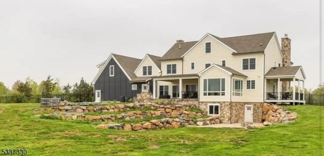 134 Hillsborough Rd, Hillsborough Twp., NJ 08844