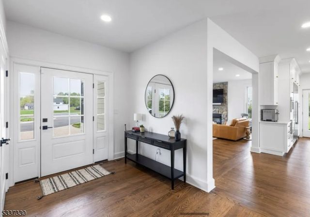 134 Hillsborough Rd, Hillsborough Twp., NJ 08844