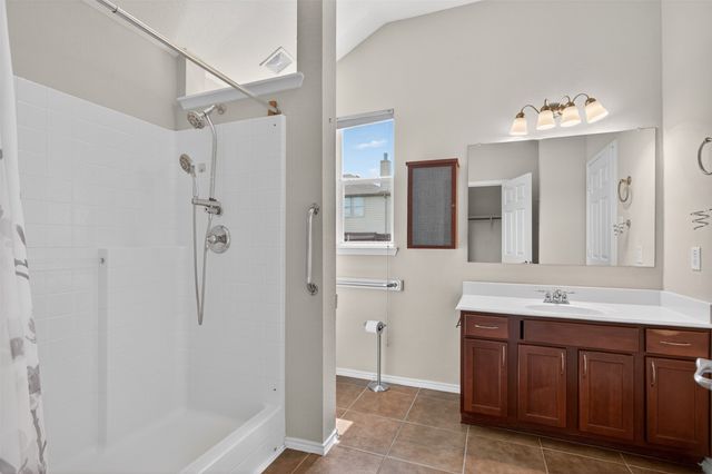 1015 Kimbro Drive, Forney, TX 75126