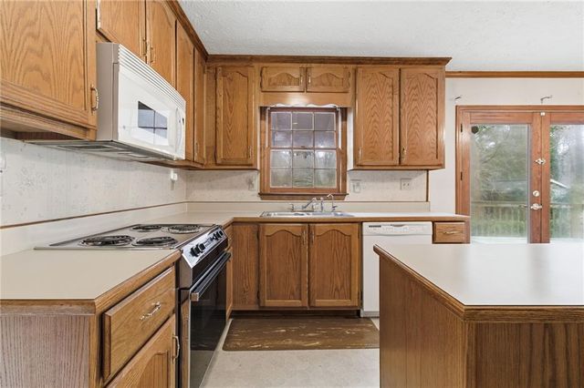 4113 Falcon Shores NW Court, Acworth, GA 30101