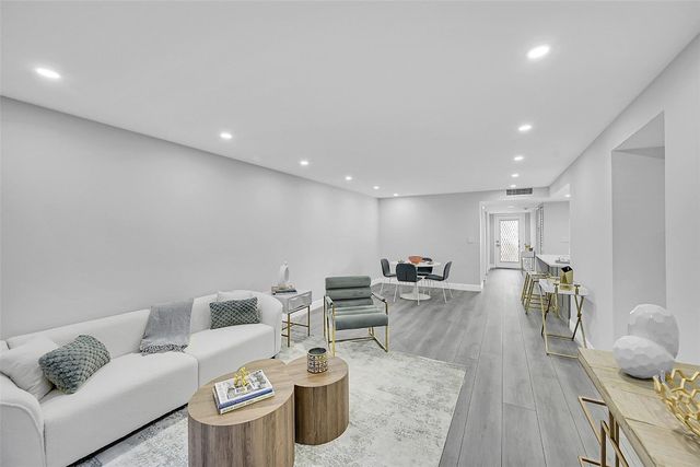 15251 Lakes Of Delray Boulevard 335, Delray Beach, FL 33484