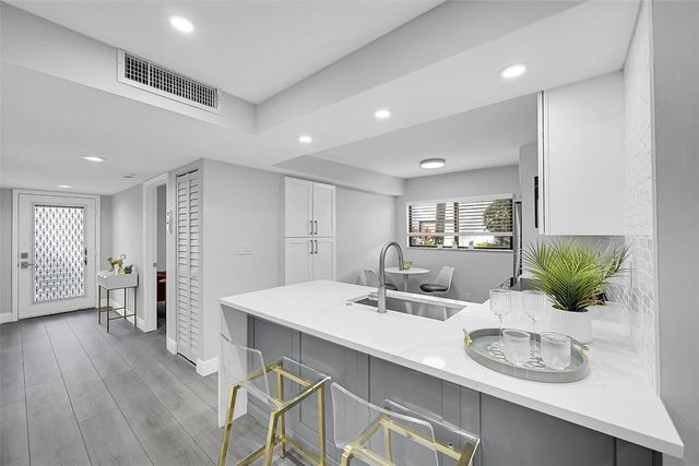 15251 Lakes Of Delray Boulevard 335, Delray Beach, FL 33484