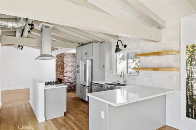 959 2nd, Hermosa Beach, CA 90254