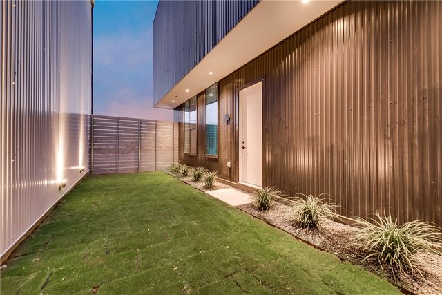 1504 Burlew Street 4, Dallas, TX 75204