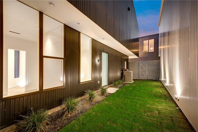 1504 Burlew Street 4, Dallas, TX 75204