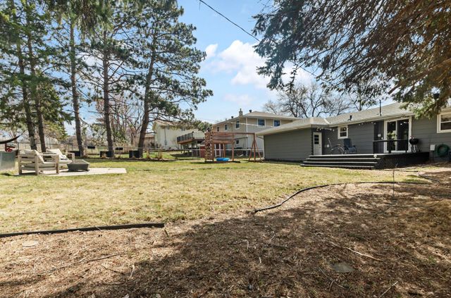 2513 Blomquist Avenue, White Bear Lake, MN 55110