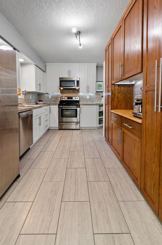 2513 Blomquist Avenue, White Bear Lake, MN 55110