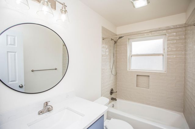 1407 Elkhart Avenue, Lubbock, TX 79416