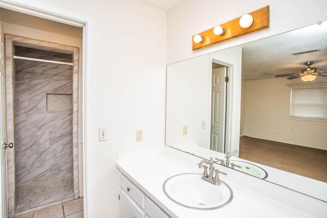 1407 Elkhart Avenue, Lubbock, TX 79416