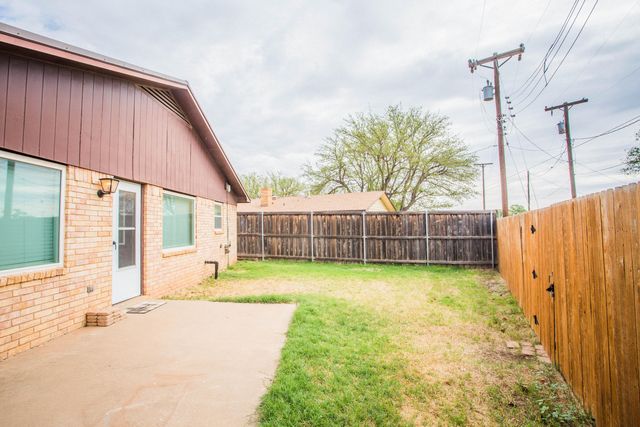 1407 Elkhart Avenue, Lubbock, TX 79416