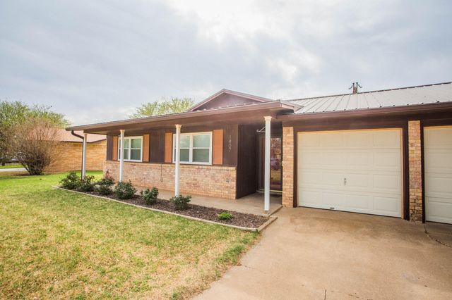 1407 Elkhart Avenue, Lubbock, TX 79416