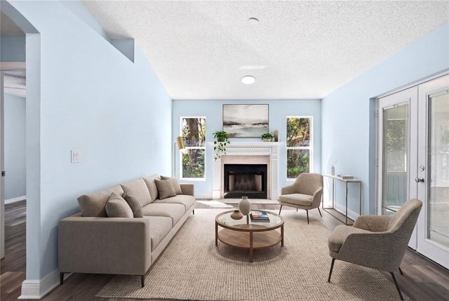 624 W EUCLID AVENUE, Deland, FL 32720