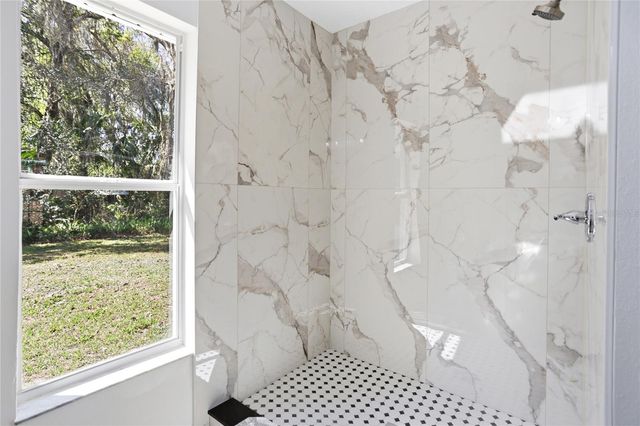 624 W EUCLID AVENUE, Deland, FL 32720