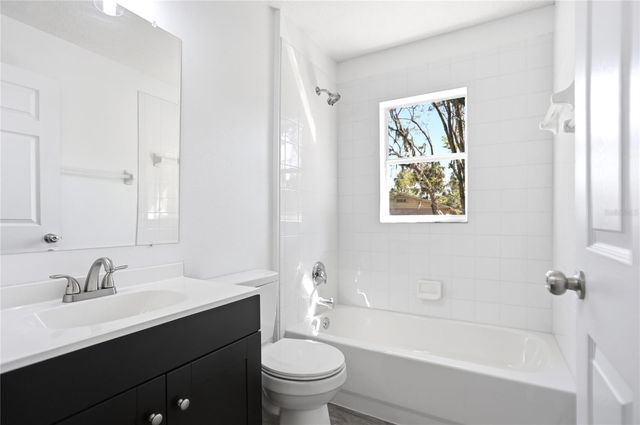 624 W EUCLID AVENUE, Deland, FL 32720