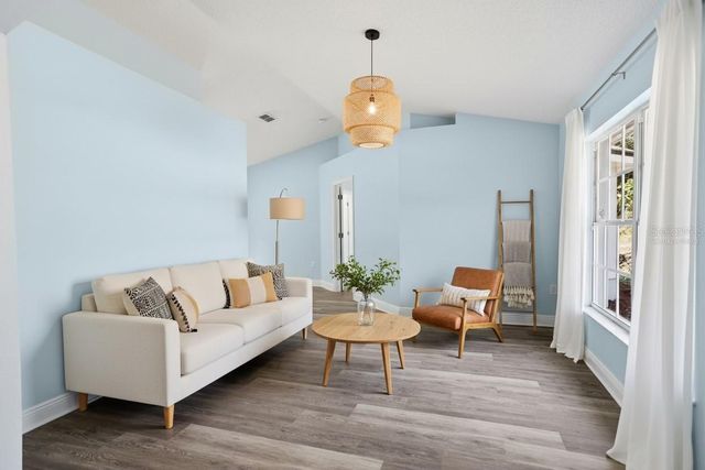 624 W EUCLID AVENUE, Deland, FL 32720