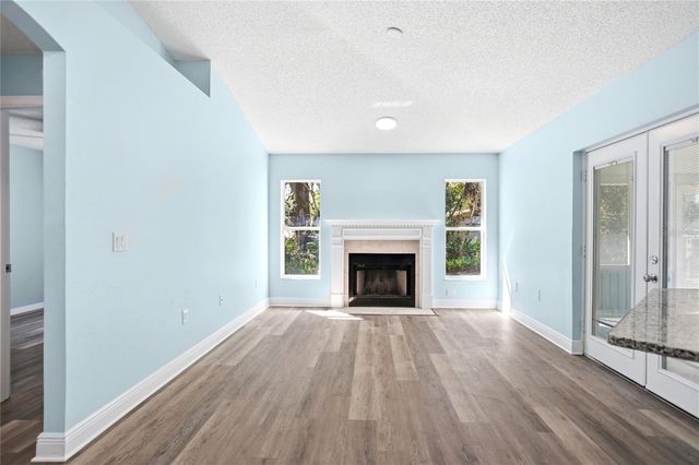 624 W EUCLID AVENUE, Deland, FL 32720