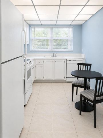 2018 S Federal Highway 205, Boynton Beach, FL 33435