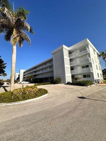 2018 S Federal Highway 205, Boynton Beach, FL 33435
