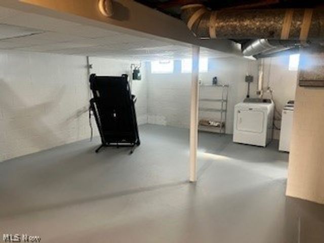 157 Flora Drive, Bedford, OH 44146