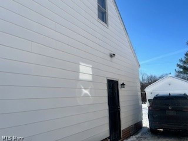 157 Flora Drive, Bedford, OH 44146