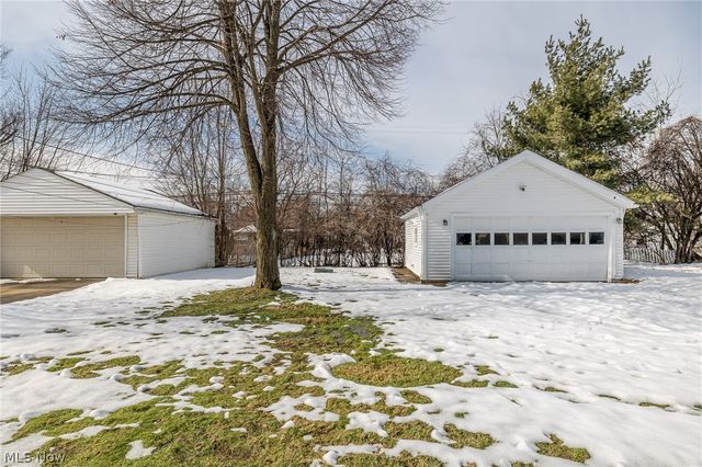 157 Flora Drive, Bedford, OH 44146