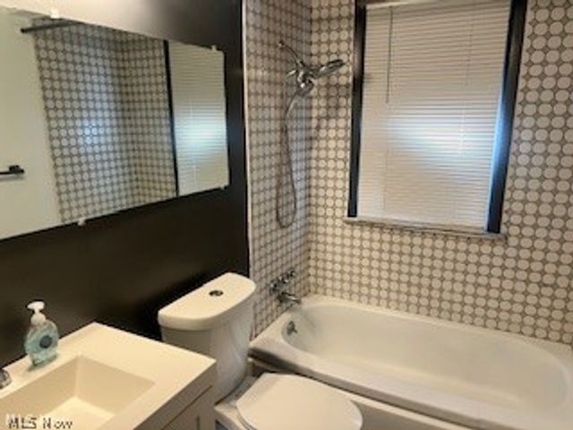 157 Flora Drive, Bedford, OH 44146