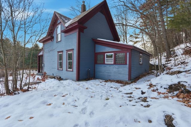62 E Main St, Erving, MA 01344
