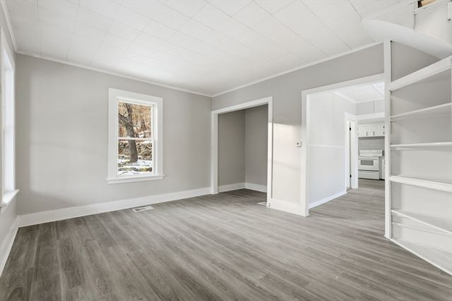 62 E Main St, Erving, MA 01344