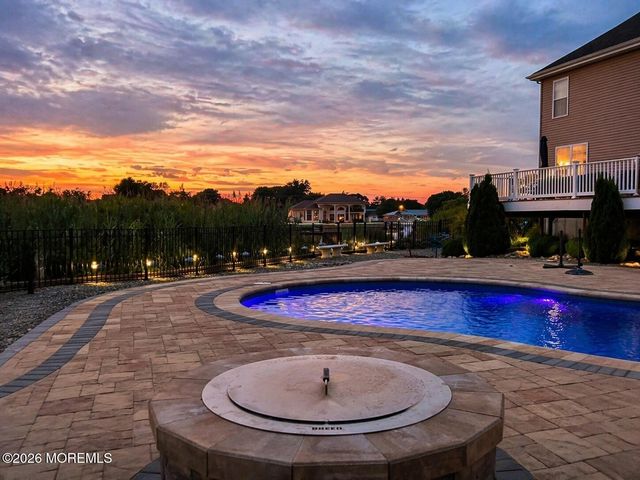 40 Overlook Drive, Little Egg Harbor, NJ 08087