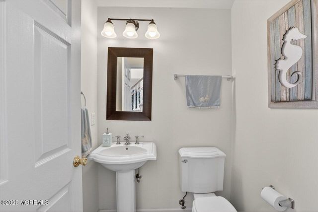 40 Overlook Drive, Little Egg Harbor, NJ 08087