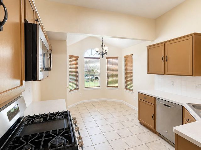18523 Spinney Lane Drive, Cypress, TX 77433