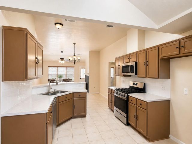 18523 Spinney Lane Drive, Cypress, TX 77433