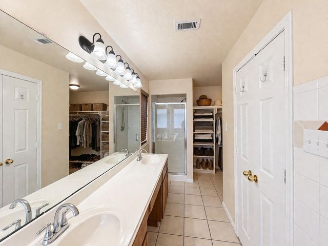 18523 Spinney Lane Drive, Cypress, TX 77433