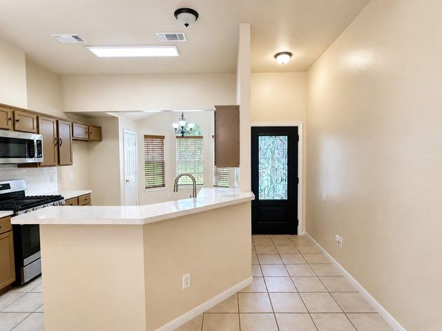 18523 Spinney Lane Drive, Cypress, TX 77433