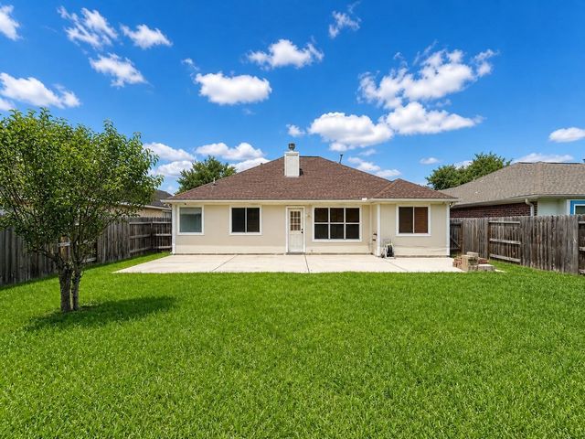 18523 Spinney Lane Drive, Cypress, TX 77433