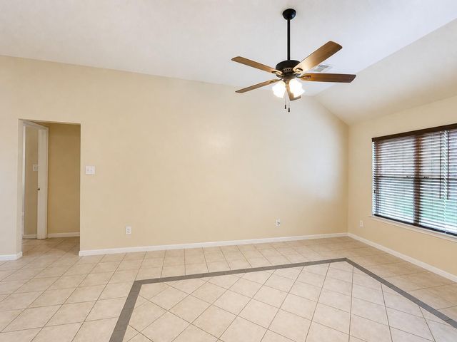 18523 Spinney Lane Drive, Cypress, TX 77433