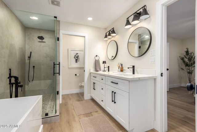 8375 E INDIAN SCHOOL Road, Scottsdale, AZ 85251