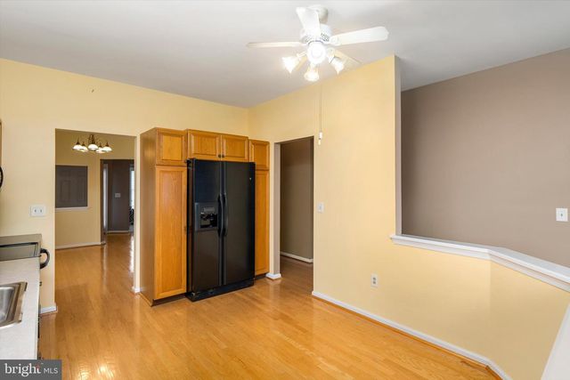 62 LANTERN LN, Columbus, NJ 08022
