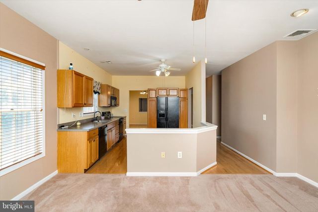 62 LANTERN LN, Columbus, NJ 08022
