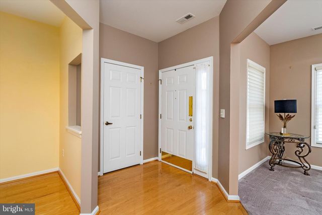 62 LANTERN LN, Columbus, NJ 08022