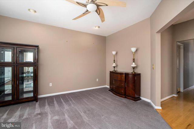 62 LANTERN LN, Columbus, NJ 08022