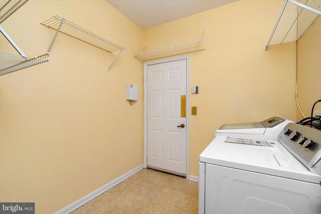 62 LANTERN LN, Columbus, NJ 08022
