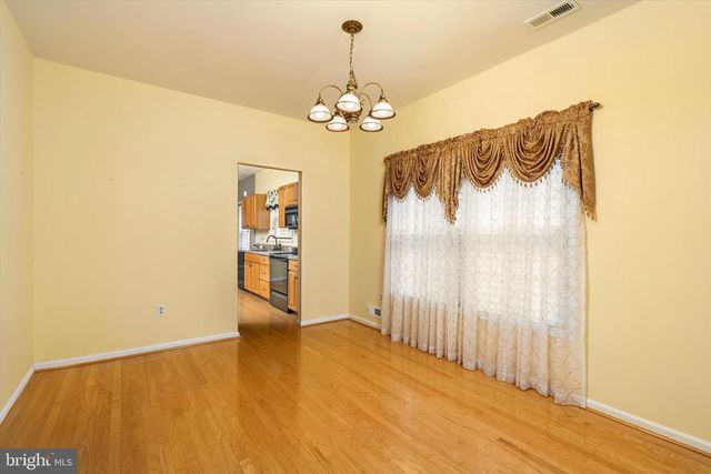 62 LANTERN LN, Columbus, NJ 08022