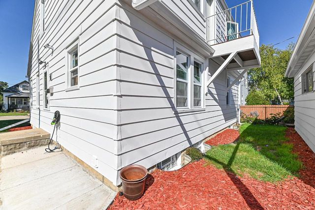 2186 S 89th STREET, Milwaukee, WI 53227