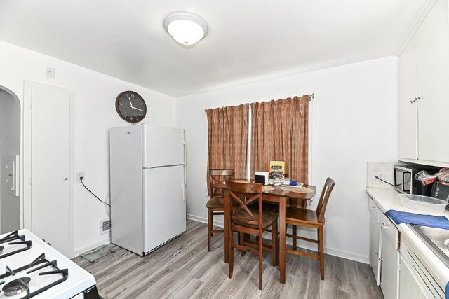 2186 S 89th STREET, Milwaukee, WI 53227