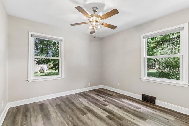 4640 N 149th STREET, Brookfield, WI 53005