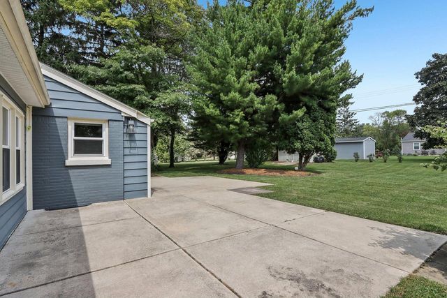 4640 N 149th STREET, Brookfield, WI 53005