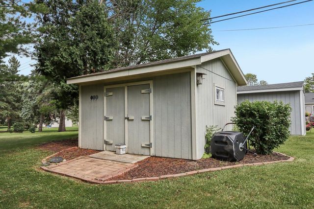 4640 N 149th STREET, Brookfield, WI 53005